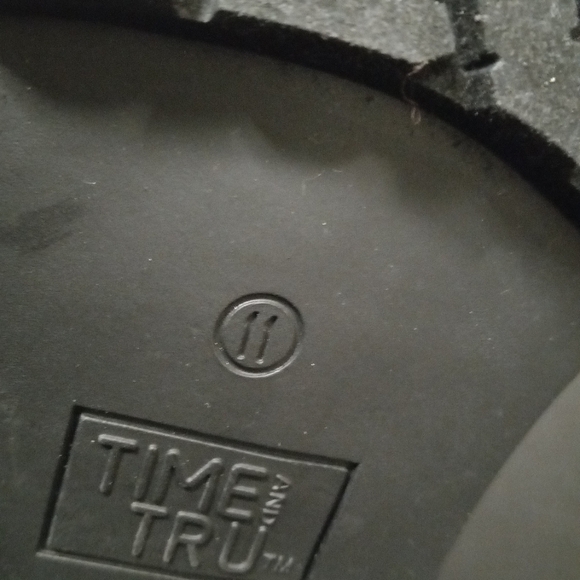 Women's Chelsea Boots - Picture 7 of 7